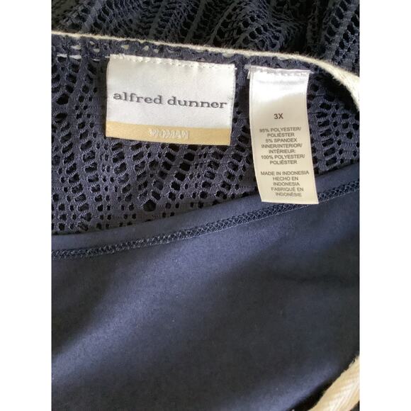 ALFRED DUNNER NAVY BLUE/WHITE LACE TRIM WOMEN’STUNIC TOP 3X - Picture 7 of 7